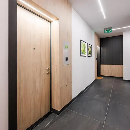 Ursynow Serenity With Garden Apartment Warsaw